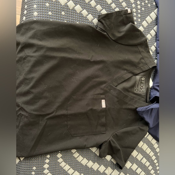 Women top figs scrub - Picture 1 of 2